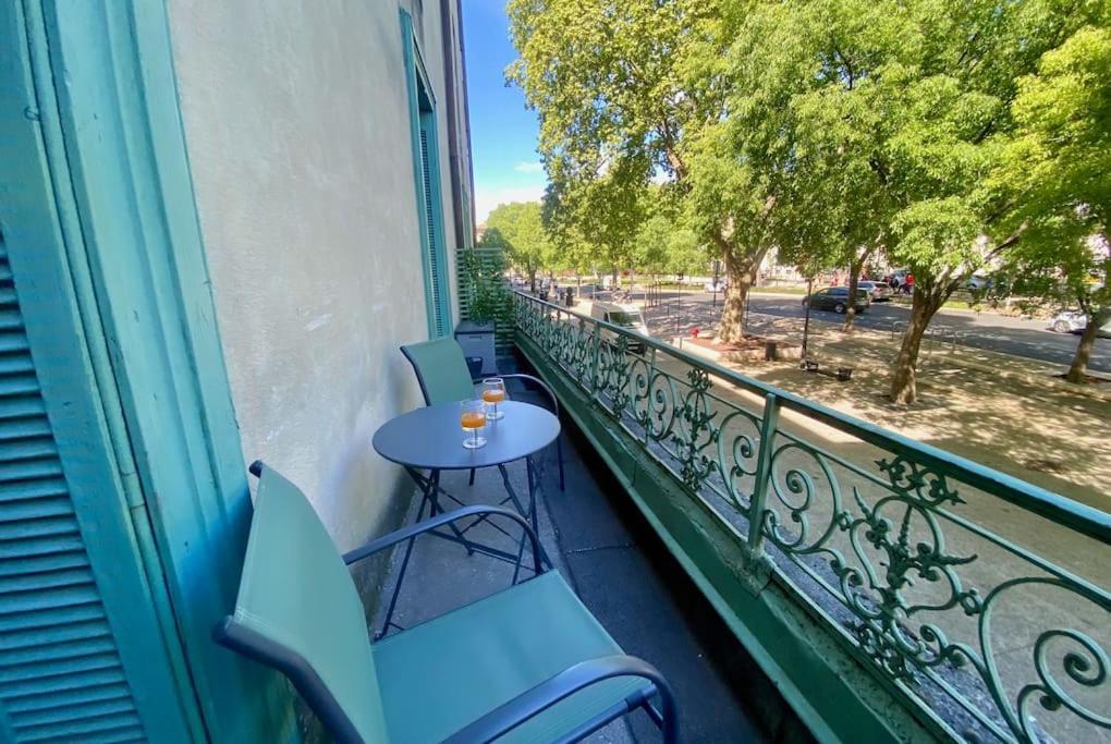 L'Historien - Avec Balcon Coeur De Nimes Apartment Екстериор снимка